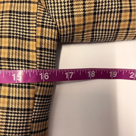 NEW J Crew Willa Blazer in Italian Drapey Plaid Wool Blend !!! - Picture 3 of 5